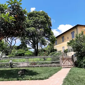 https://iv-casale-roma-country-villa.it-romehotels.com