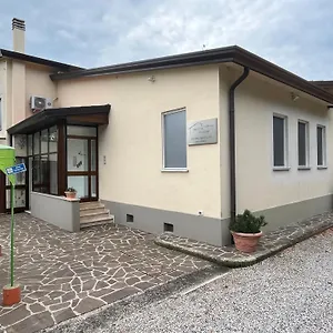 https://alla-casa-dei-nonni.hotelinveneto.com